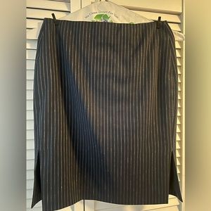 Dylan Gray Navy Blue Pin Stripe Lined Skirt Double Side Slit size 2